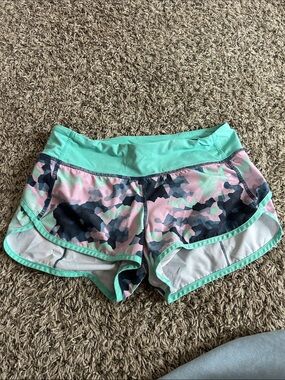 lululemon speed up shorts